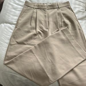 Abercrombie & Fitch Sloane Tailored Pant - Size 10